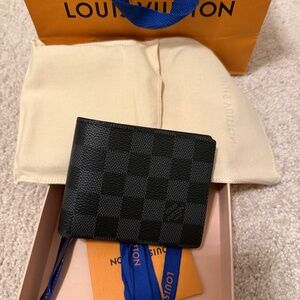 Louis Vuitton men’s wallet